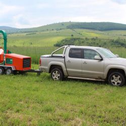 Tocator lemn cu motor termic propriu